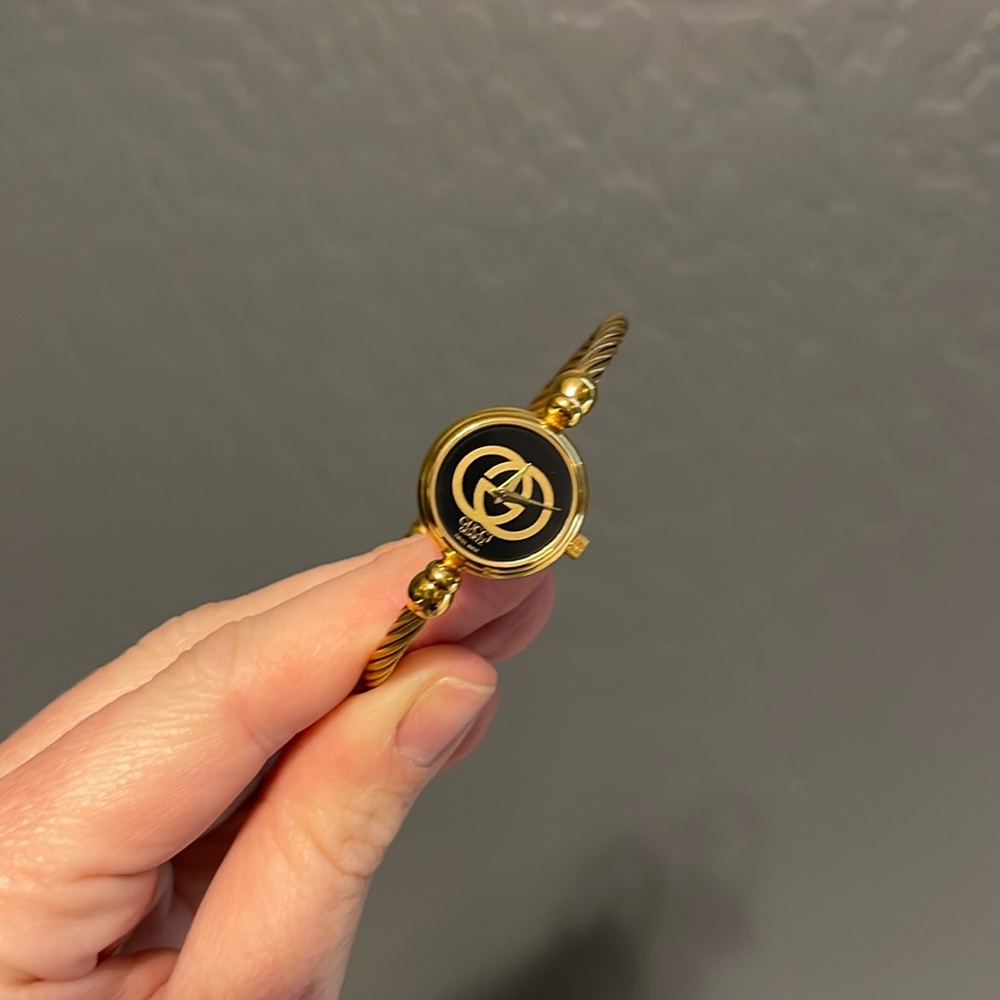 Vintage Gucci Gold Watch 2047L